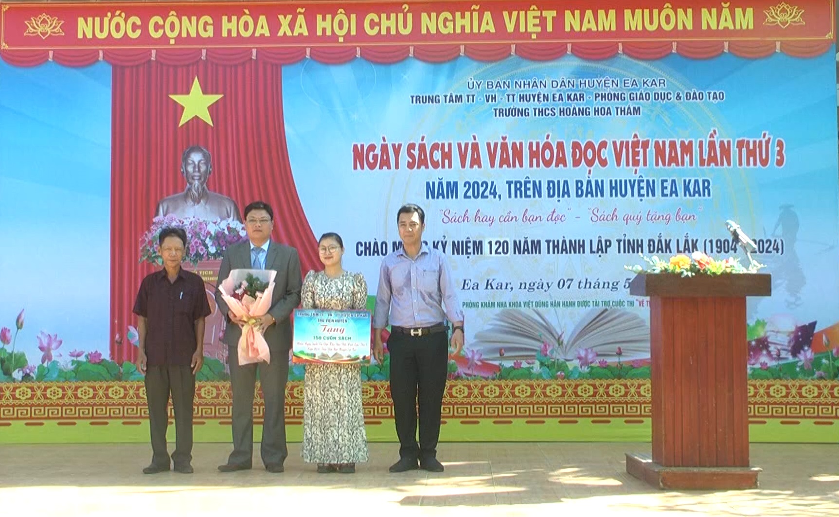 Huyện Ea Kar tổ chức Ngày Sách và Văn hóa đọc Việt Nam lần thứ 3 - năm 2024